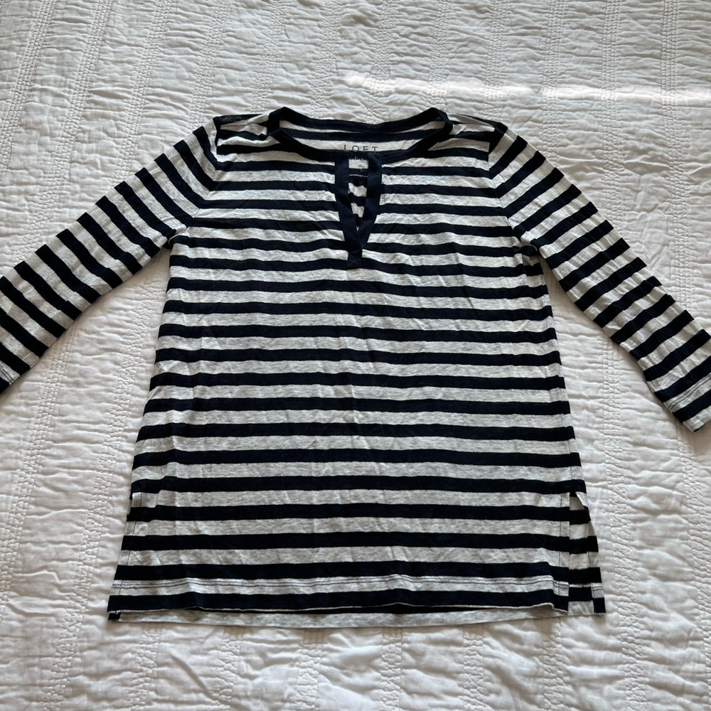 New without a tag  LOFT 100% Linen top size small